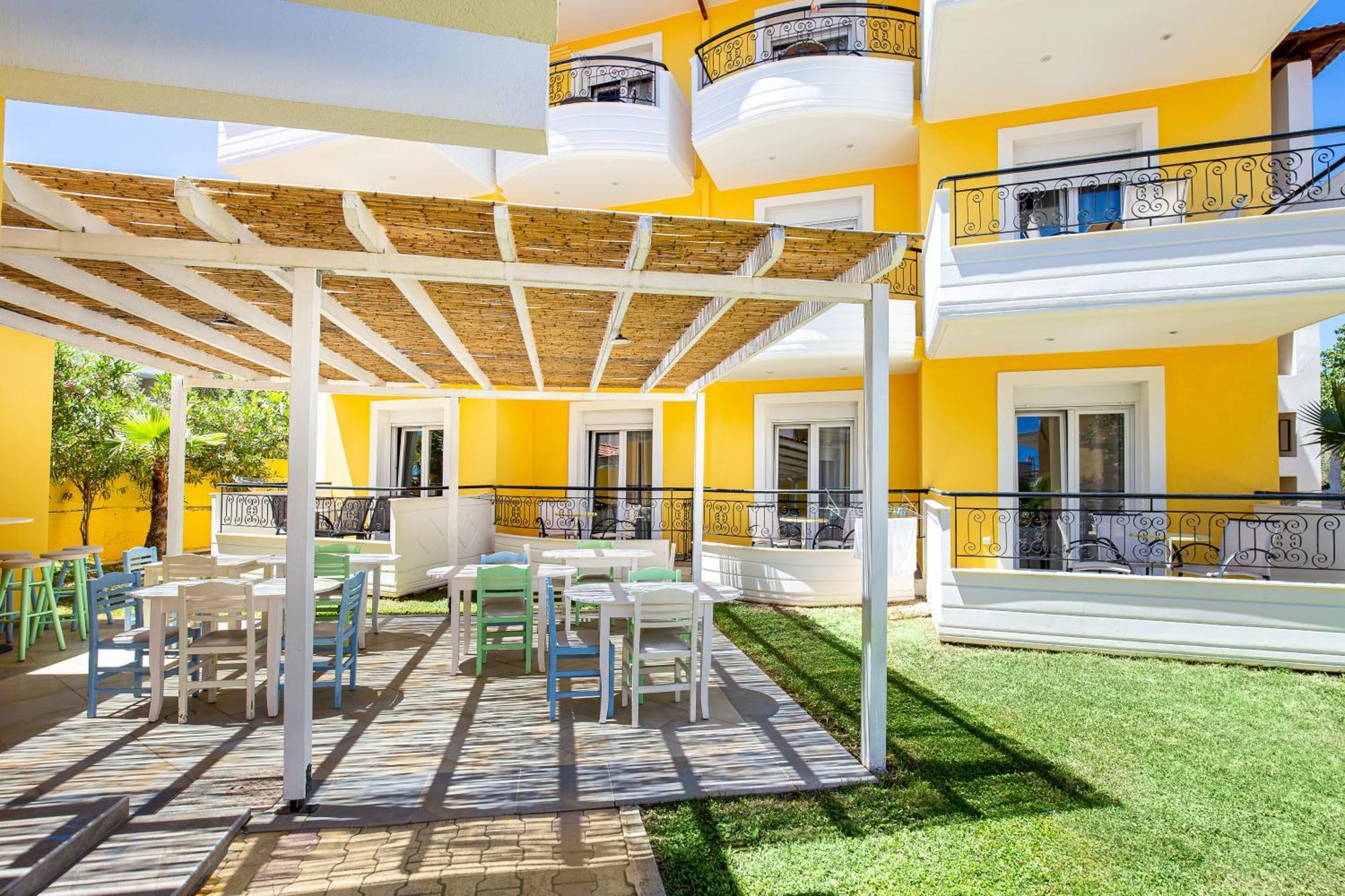 Aldebaran Homes Aparthotel *